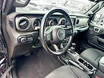 2021 Jeep Gladiator Crew Cab 4WD Pickup for sale #CV575814 - photo 10