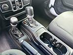 2021 Jeep Gladiator Crew Cab 4WD Pickup for sale #CV596406 - photo 17