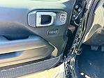 2021 Jeep Gladiator Crew Cab 4WD Pickup for sale #CV601471 - photo 10