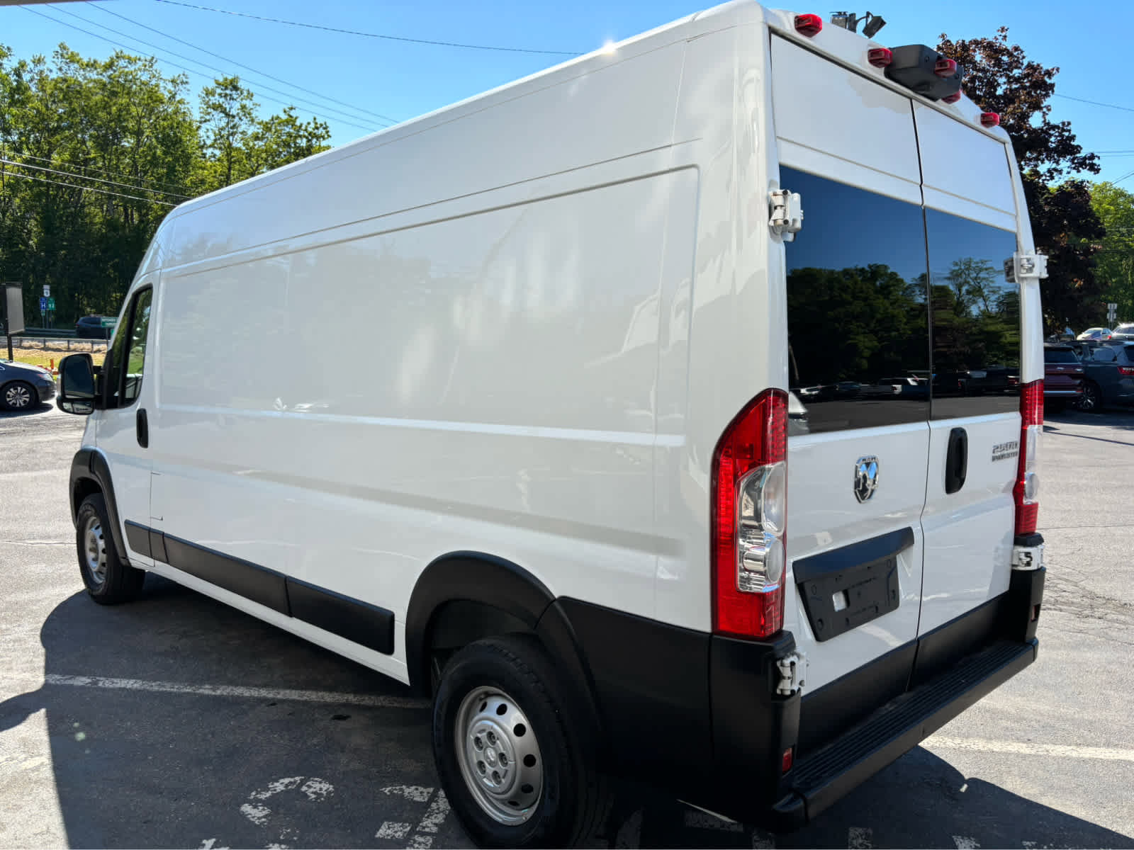 Used 2023 Ram ProMaster 2500 - photo 5