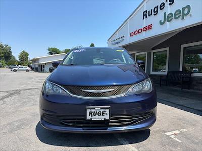 2017 Chrysler Pacifica FWD Minivan for sale #C9587 - photo 2