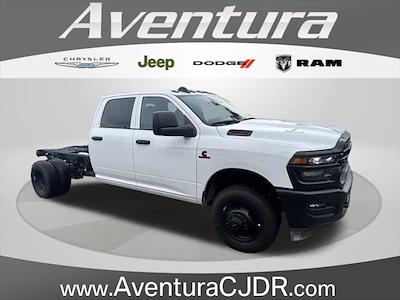 New 2025 Ram 3500 Crew Cab 60 CA Cab Chassis for sale #V5T588515 - photo 1