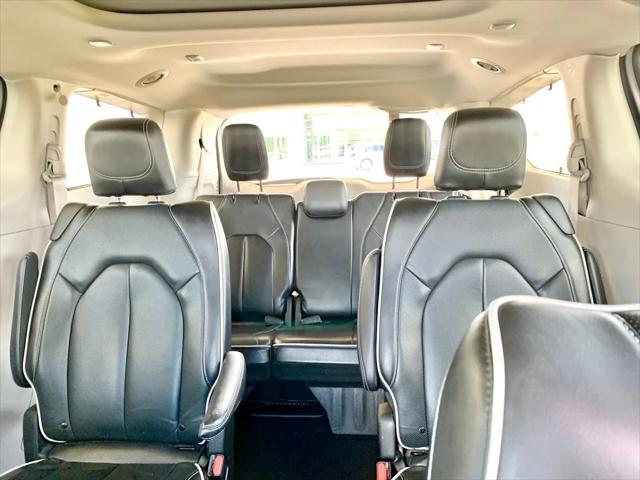 Used 2024 Chrysler Pacifica - photo 23
