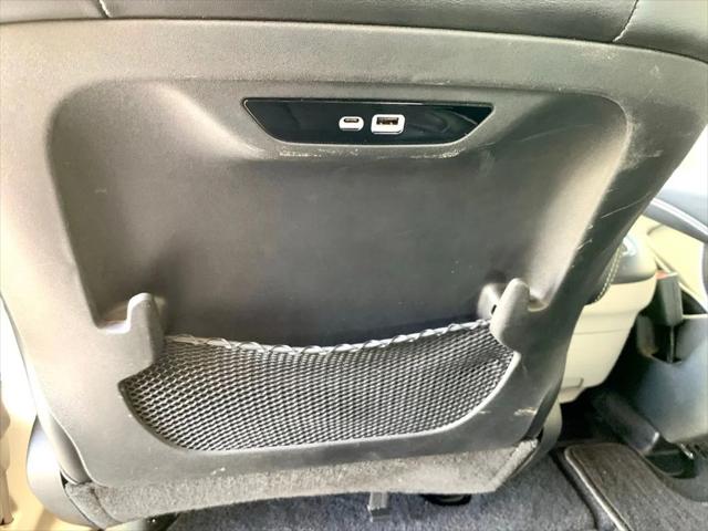 Used 2024 Chrysler Pacifica - photo 27