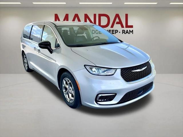 Used 2024 Chrysler Pacifica - photo 8