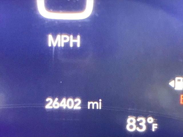 Used 2025 Chrysler Pacifica - photo 27