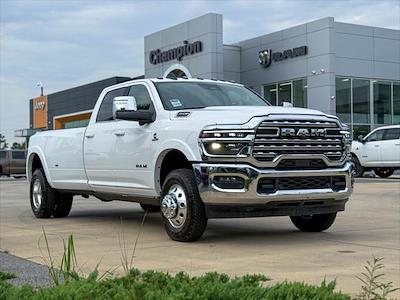 New 2026 Ram 3500 Longhorn Crew Cab 4x4 DRW Pickup for sale #460009 - photo 1