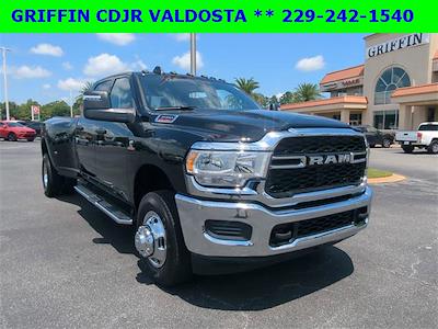 2024 Ram 3500 Crew Cab DRW 4x4, Pickup for sale #V0608 - photo 1