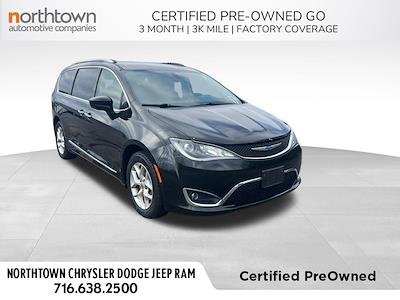 2018 Chrysler Pacifica FWD Minivan for sale #25C109A - photo 1