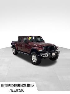 Used 2022 Jeep Gladiator - photo 1
