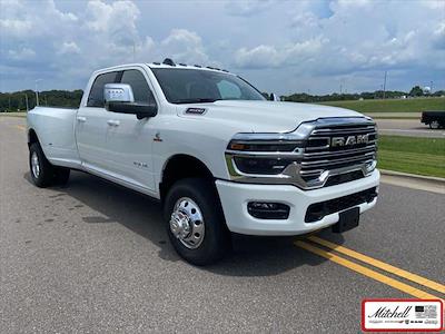 New 2025 Ram 3500 Laramie Crew Cab 4x4 DRW Pickup for sale #R250103 - photo 1
