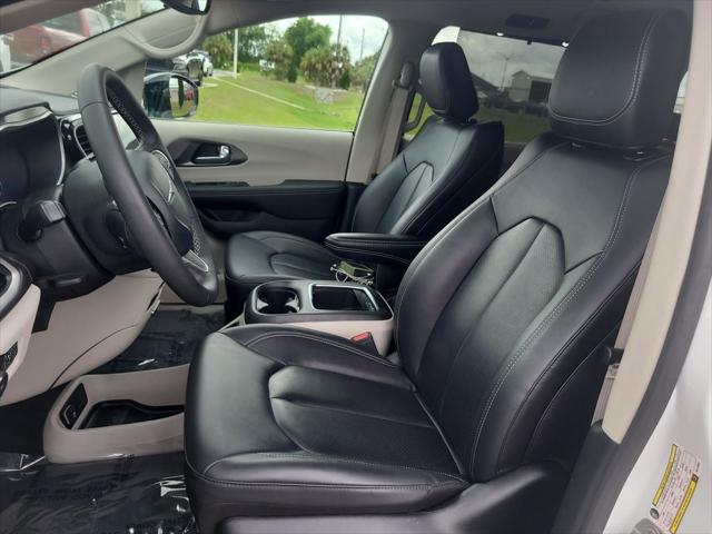 Used 2024 Chrysler Pacifica - photo 23