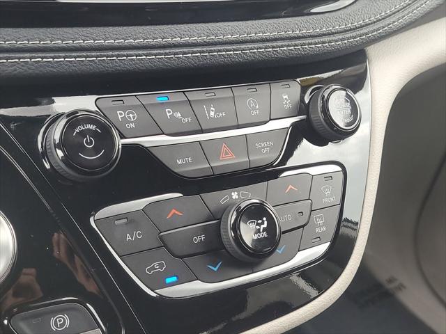 Used 2024 Chrysler Pacifica - photo 29