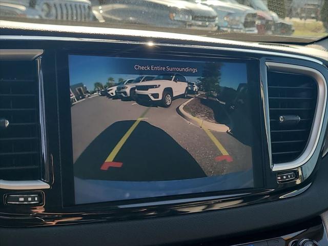 Used 2024 Chrysler Pacifica - photo 28