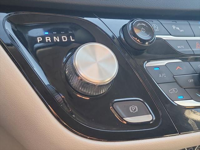 Used 2024 Chrysler Pacifica - photo 30