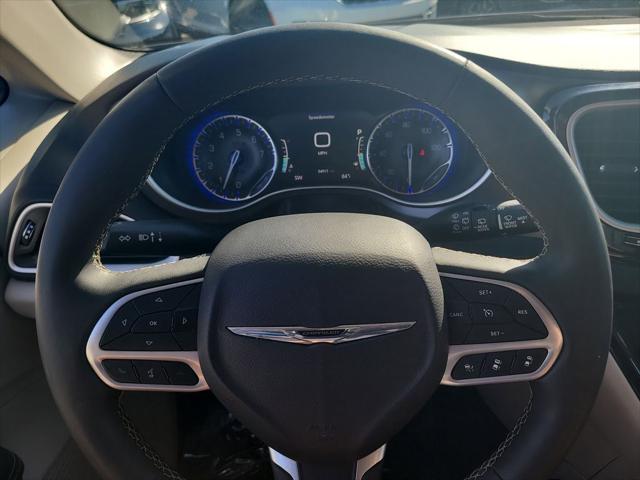 Used 2024 Chrysler Pacifica - photo 33