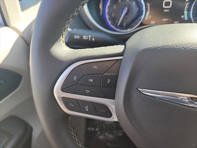 Used 2024 Chrysler Pacifica - photo 34