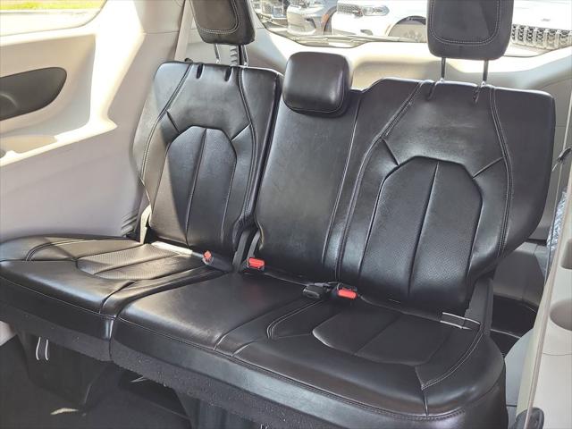 Used 2024 Chrysler Pacifica - photo 16