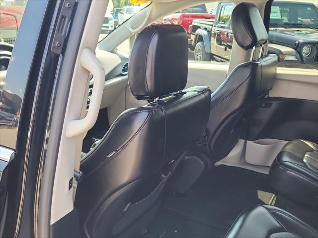 Used 2024 Chrysler Pacifica - photo 13