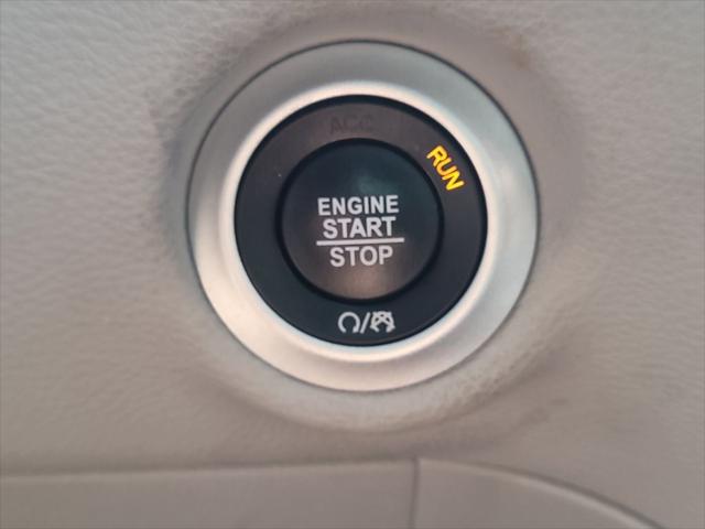 Used 2023 Chrysler Pacifica - photo 35