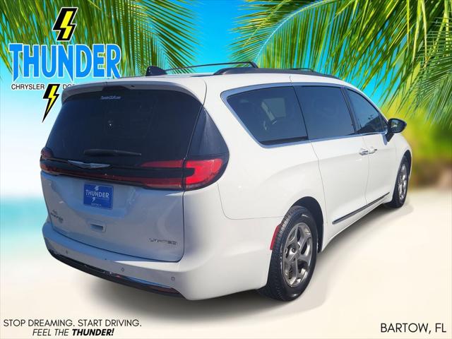 Used 2023 Chrysler Pacifica - photo 6