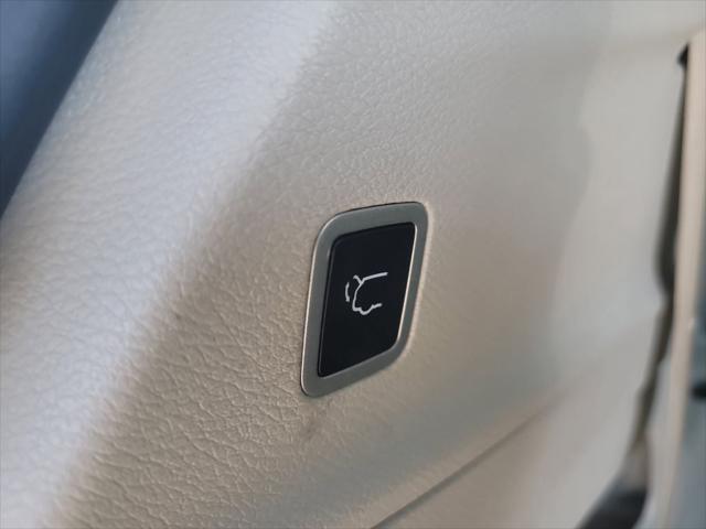 Used 2023 Chrysler Pacifica - photo 13