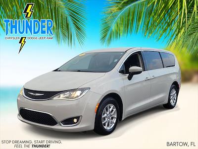 2017 Chrysler Pacifica FWD Minivan for sale #M51963A - photo 2
