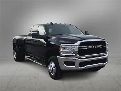 New 2024 Ram 3500 Tradesman Crew Cab 4x4 DRW Pickup for sale #RG416858 - photo 2