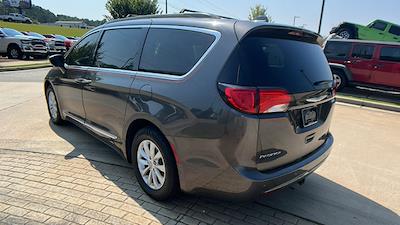 2017 Chrysler Pacifica FWD Minivan for sale #C108970A - photo 2