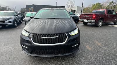 Used 2024 Chrysler Pacifica Touring L Minivan for sale #D15972 - photo 1