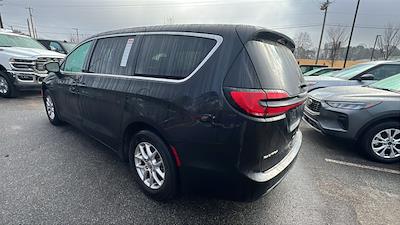 Used 2024 Chrysler Pacifica Touring L Minivan for sale #D15972 - photo 2