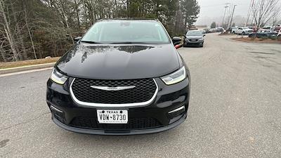 Used 2024 Chrysler Pacifica Touring L Minivan for sale #D15973 - photo 1