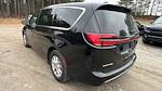 2024 Chrysler Pacifica FWD Minivan for sale #D15974 - photo 2