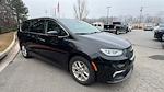 2024 Chrysler Pacifica FWD Minivan for sale #D15975 - photo 3