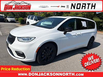 2025 Chrysler Pacifica FWD Minivan for sale #D16841 - photo 1