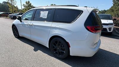 2025 Chrysler Pacifica FWD Minivan for sale #D16841 - photo 2