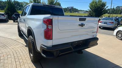 2022 Chevrolet Silverado 1500 Crew Cab 4WD Pickup for sale #J108716A - photo 2
