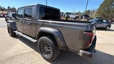 Used 2025 Jeep Gladiator - photo 1