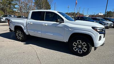 Used 2024 Chevrolet Colorado - photo 1