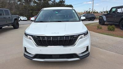 Used 2023 Kia Carnival - photo 1