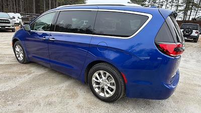 Used 2021 Chrysler Pacifica - photo 1