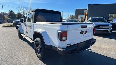 2024 Jeep Gladiator Crew Cab 4WD Pickup for sale #J15623 - photo 2