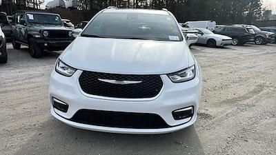 Used 2024 Chrysler Pacifica Pinnacle Minivan for sale #J15938 - photo 1