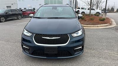 Used 2024 Chrysler Pacifica Hybrid Pinnacle Minivan for sale #J15986 - photo 1