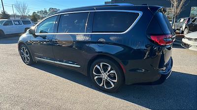Used 2024 Chrysler Pacifica Pinnacle Minivan for sale #J16004 - photo 2
