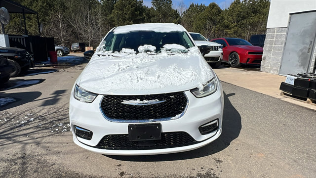 Used 2024 Chrysler Pacifica Touring L Minivan - photo 1