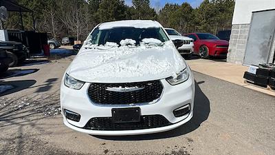 Used 2024 Chrysler Pacifica Touring L Minivan for sale #J16157 - photo 1