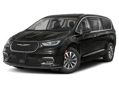 Used 2024 Chrysler Pacifica - photo 1