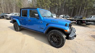 Used 2024 Jeep Gladiator - photo 1