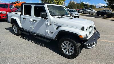 2023 Jeep Gladiator Crew Cab 4WD Pickup for sale #R108621C - photo 1